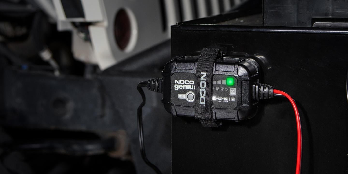 NOCO GENIUS5 5A Battery Charger for 6V/12V Batteries with Maintenance Function (GENIUS5EU)