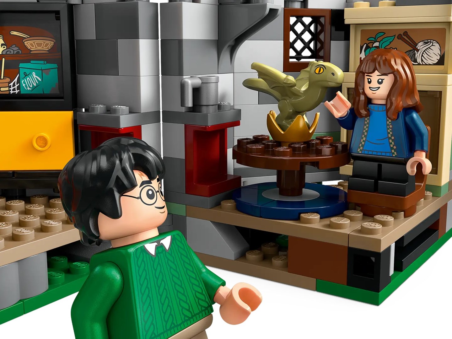 LEGO HARRY POTTER Hagrid's Hut - An Unexpected Visit 76428