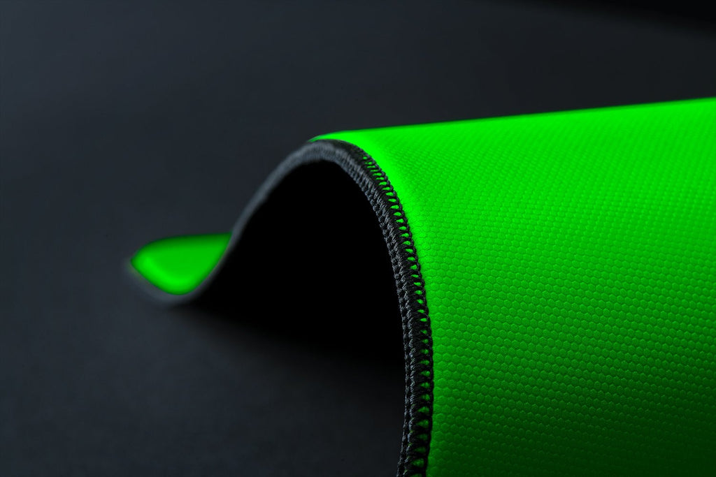 RAZER Gigantus V2 Pro Gaming Mouse Pad Black | Model 1325848