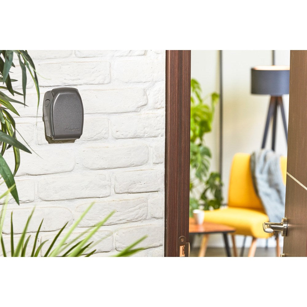 MASTER LOCK Key Lock Box 5415EURD Wall Mount Reinforced Security