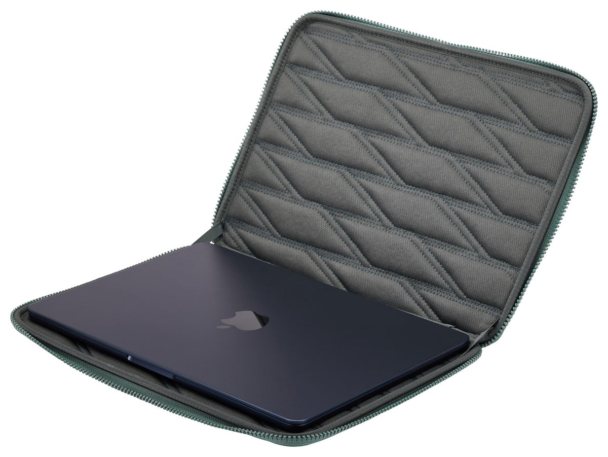 Thule MacBook Sleeve 14" Misty Green TGSE2558 HAZY GREEN Compatible with 14" MacBook Pro, 13" MacBook Air