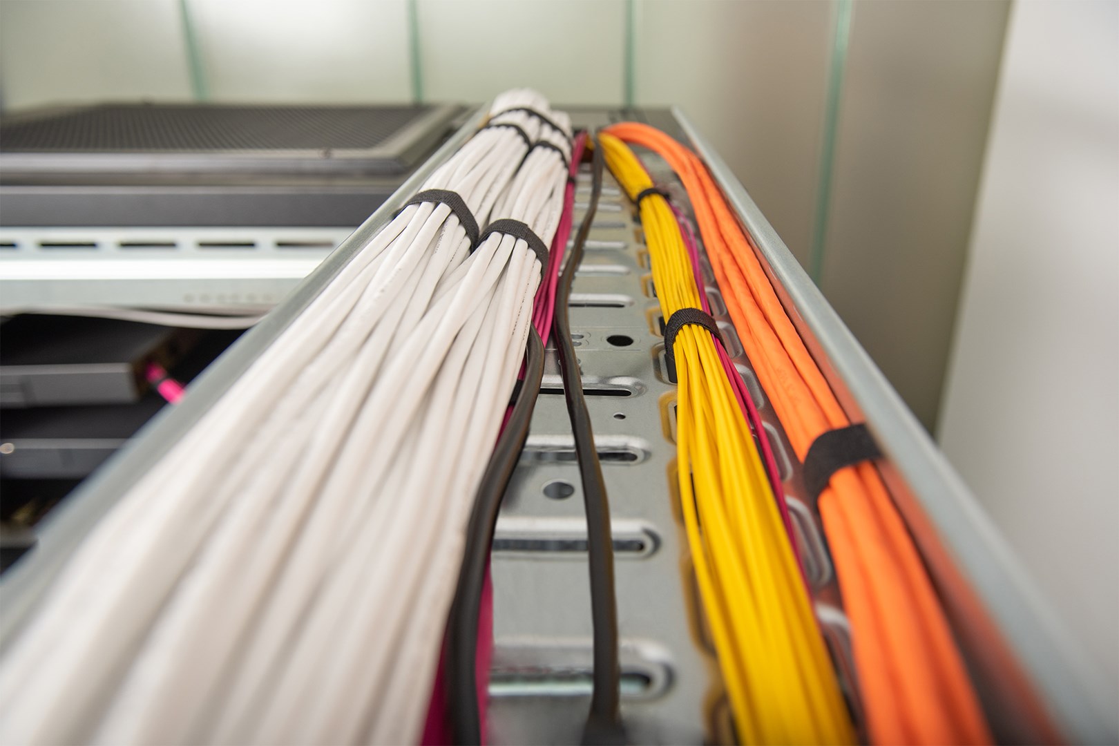 DIGITUS Installation Cable 305 m UTP CAT 5e Grey 5/IEEE DK-1511-V-305-1