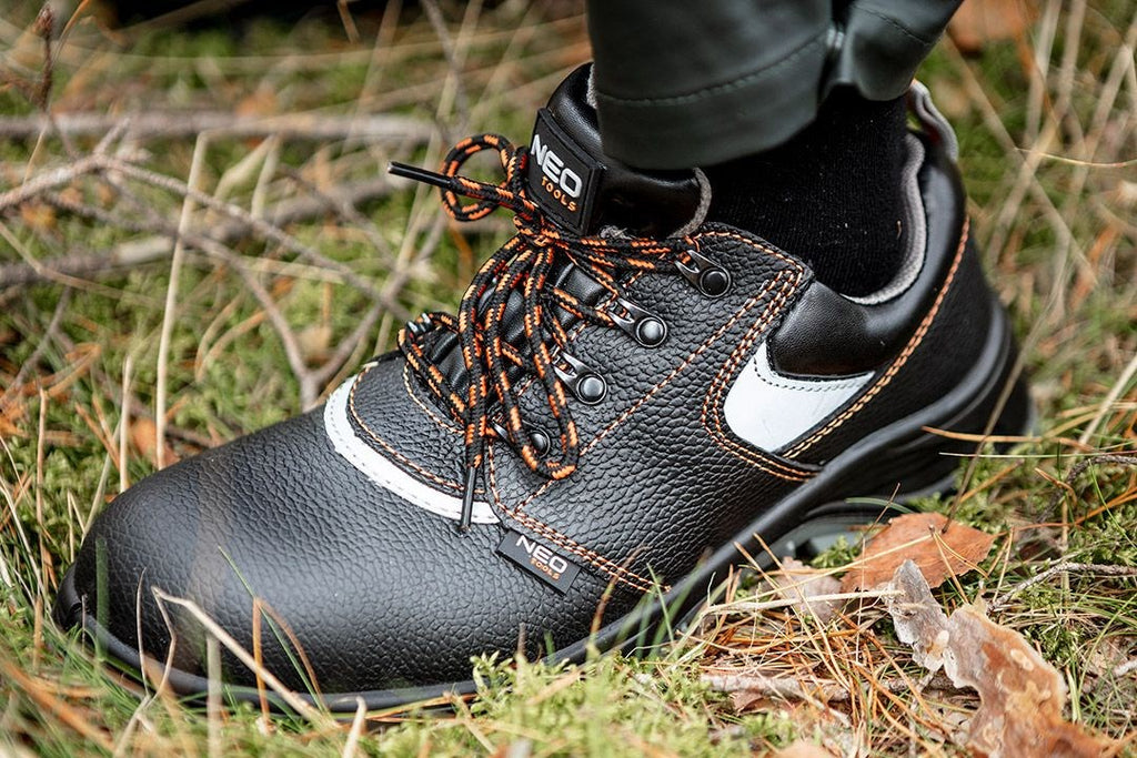NEO tools 82-014 safety footwear