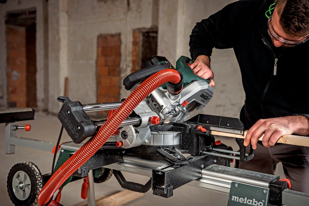 Metabo KGS 254 M Mitre Saw 1450 W 4500 RPM