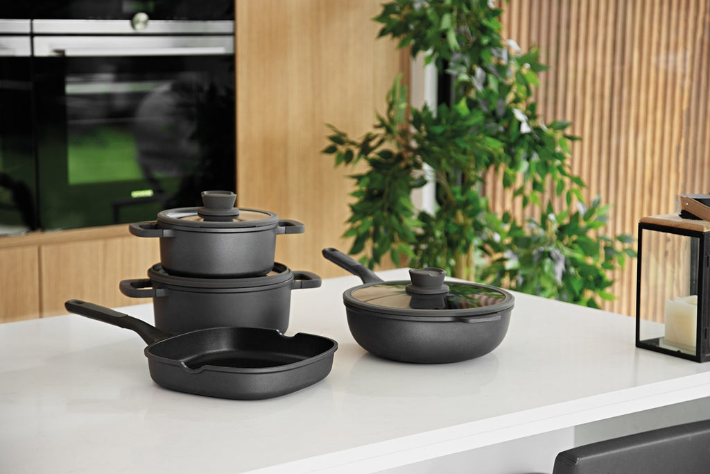 BergHOFF Leo Stone+ Cooking Pot 4.4 L Aluminum Non-Stick with Glass Lid Model 3950594