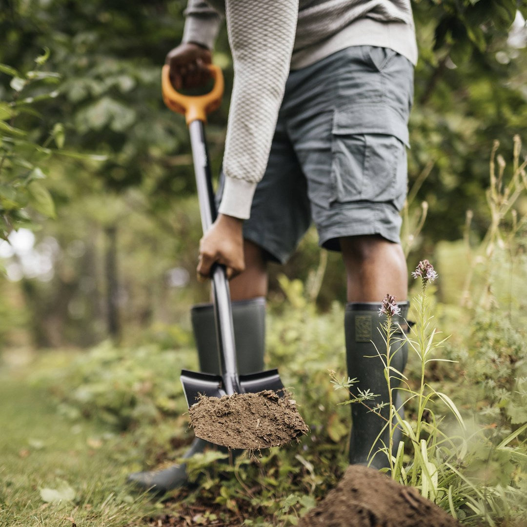 Fiskars Solid Metal Spade 1003456 | Model: 1066717