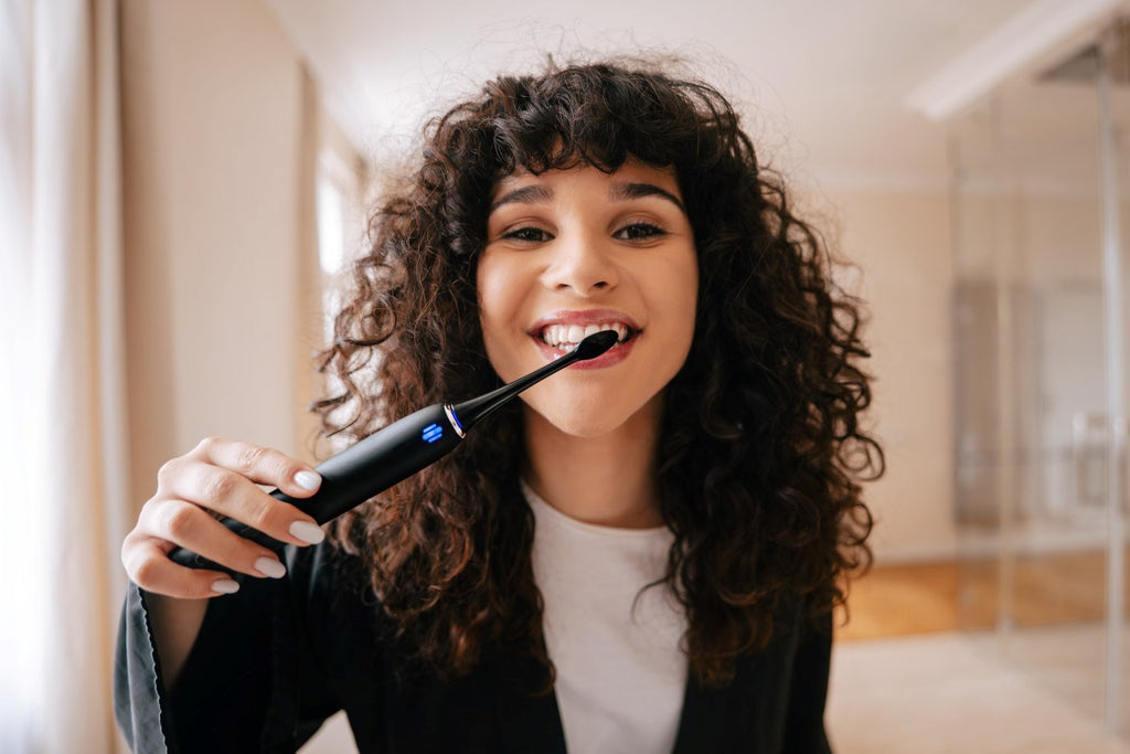 truelife SonicBrush Clean70 UV Sonic Toothbrush Black - 2 Heads