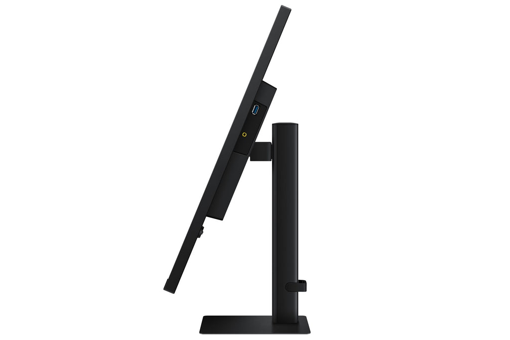 Samsung Monitor - 32" - 3840 x 2160 - 4K Ultra HD - LED - Black S70D