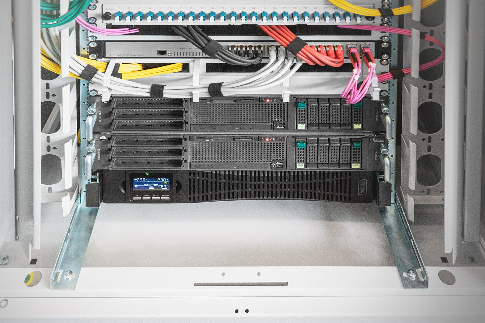 Online Rack UPS 1000VA 1000W 2x12V/9Ah 8xC13 USB RS232 1xC14 RJ45 D325mm