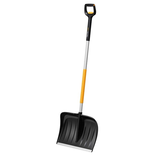 Fiskars 1057189 Snow Pusher - Metal Black Orange