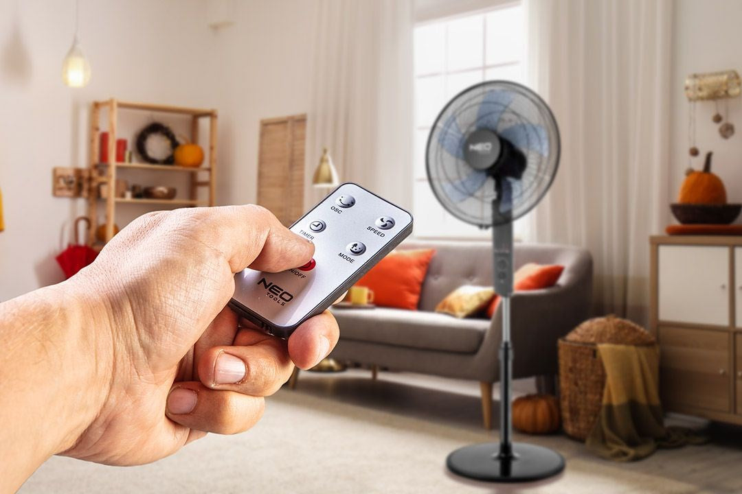 NEO Tools Household Fan with Remote Control and 3 Speeds