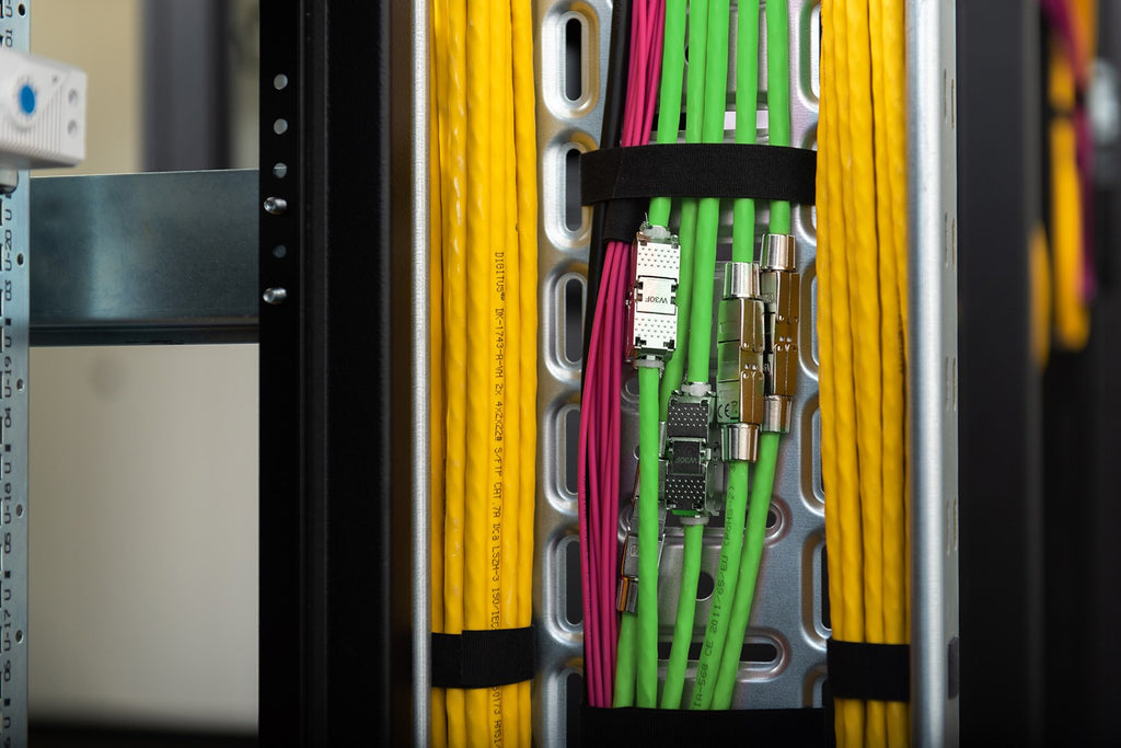 DIGITUS Professional Bulk Cable 500 m S/FTP CAT 8.2 Halogen-Free Robust Yellow RAL 1016