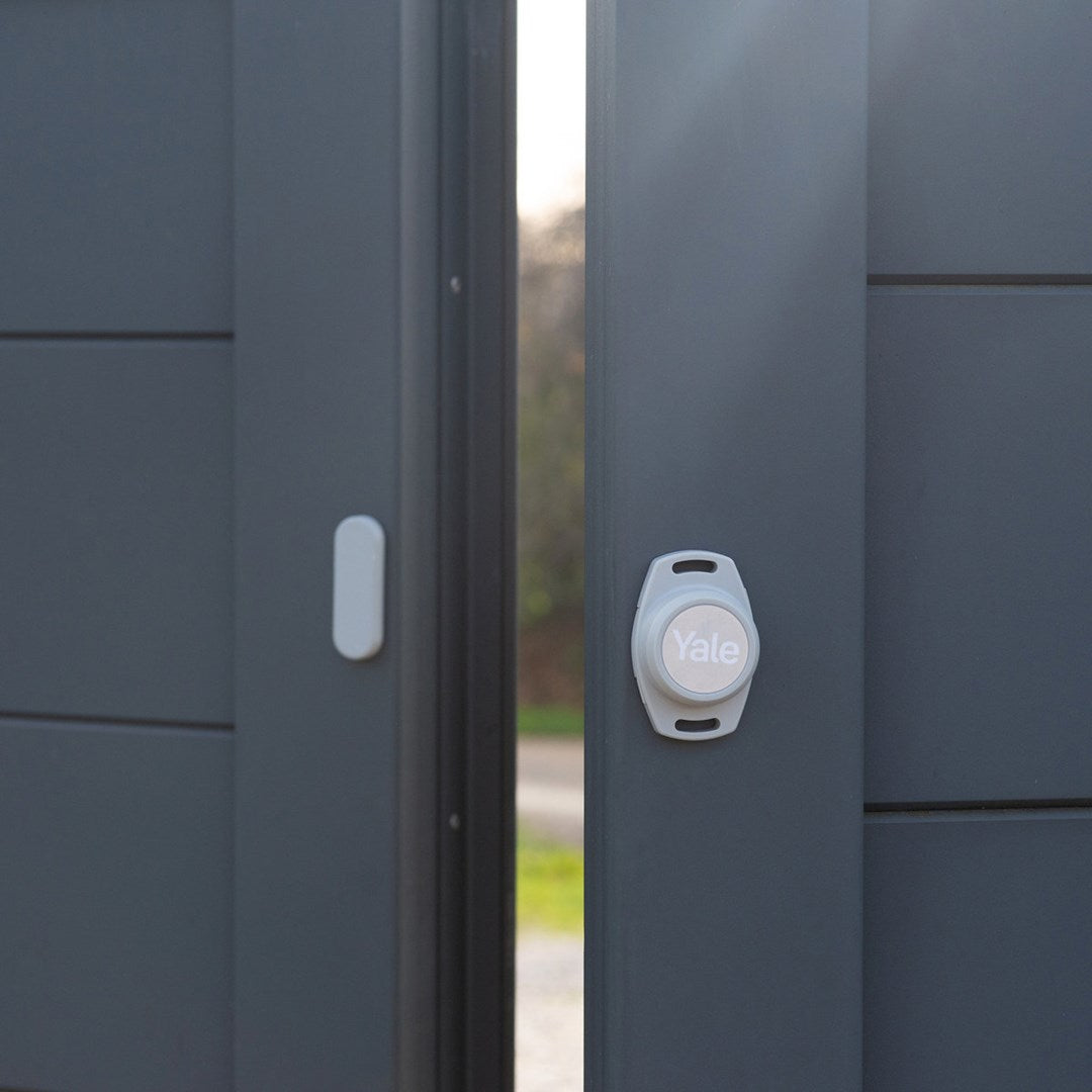 Yale Smart Gate Opener Wi-Fi Remote Control 05/102310/BW