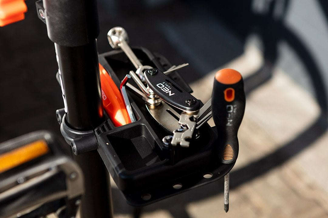 Bicycle service stand