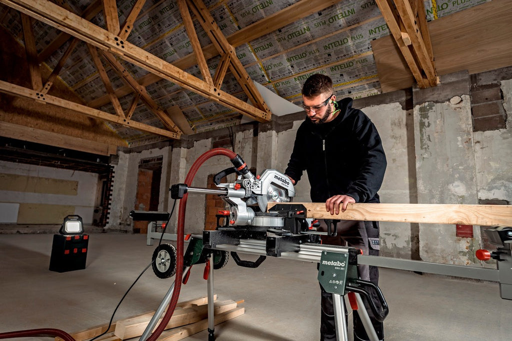 Metabo KGS 254 M Mitre Saw 1450 W 4500 RPM