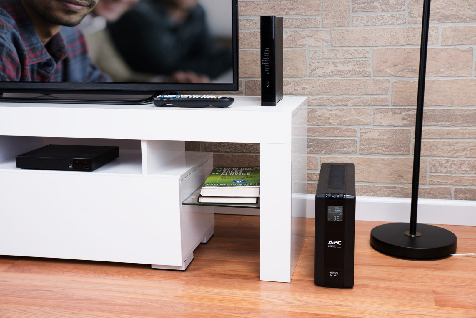 APC Back-UPS Pro BR650MI - UPS - 390 W