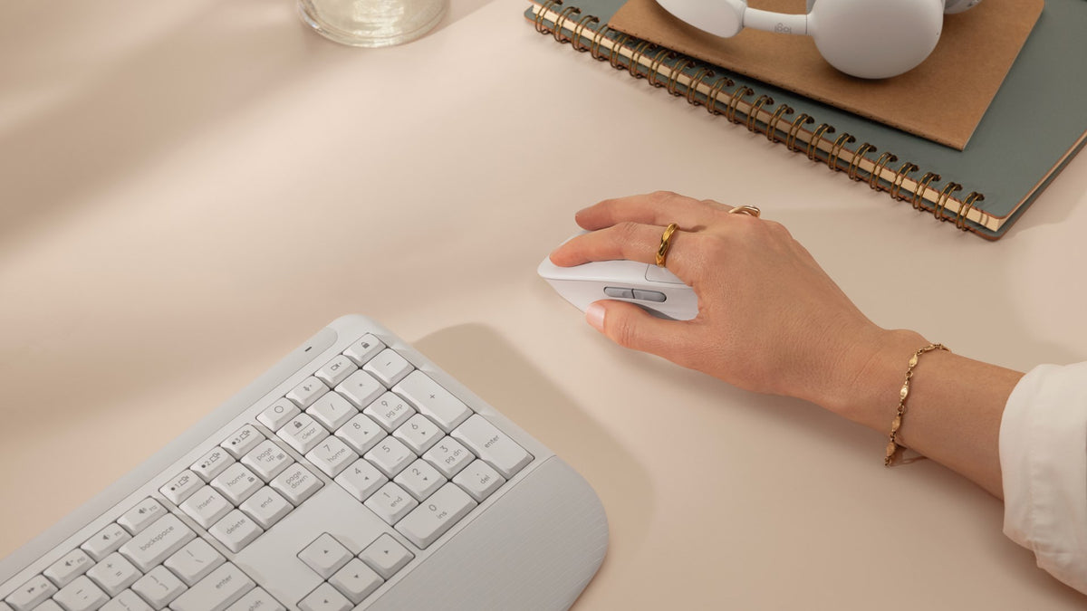 Logitech M850 L Wireless Mouse, White, Right-hand