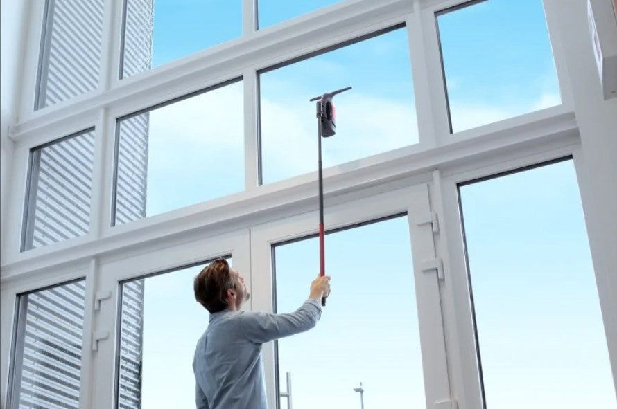 Vileda Window Squeegee with Pole