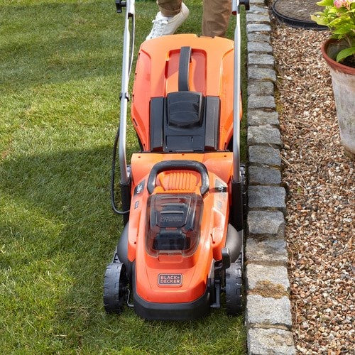 Black & Decker BCMW3318L2 Lawn Mower Cordless Battery Black Orange