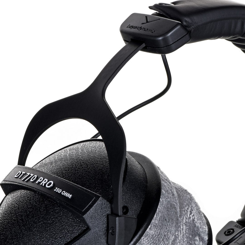 Beyerdynamic DT 770 PRO 250 Ohm Over-Ear Studio Headphones/ Black