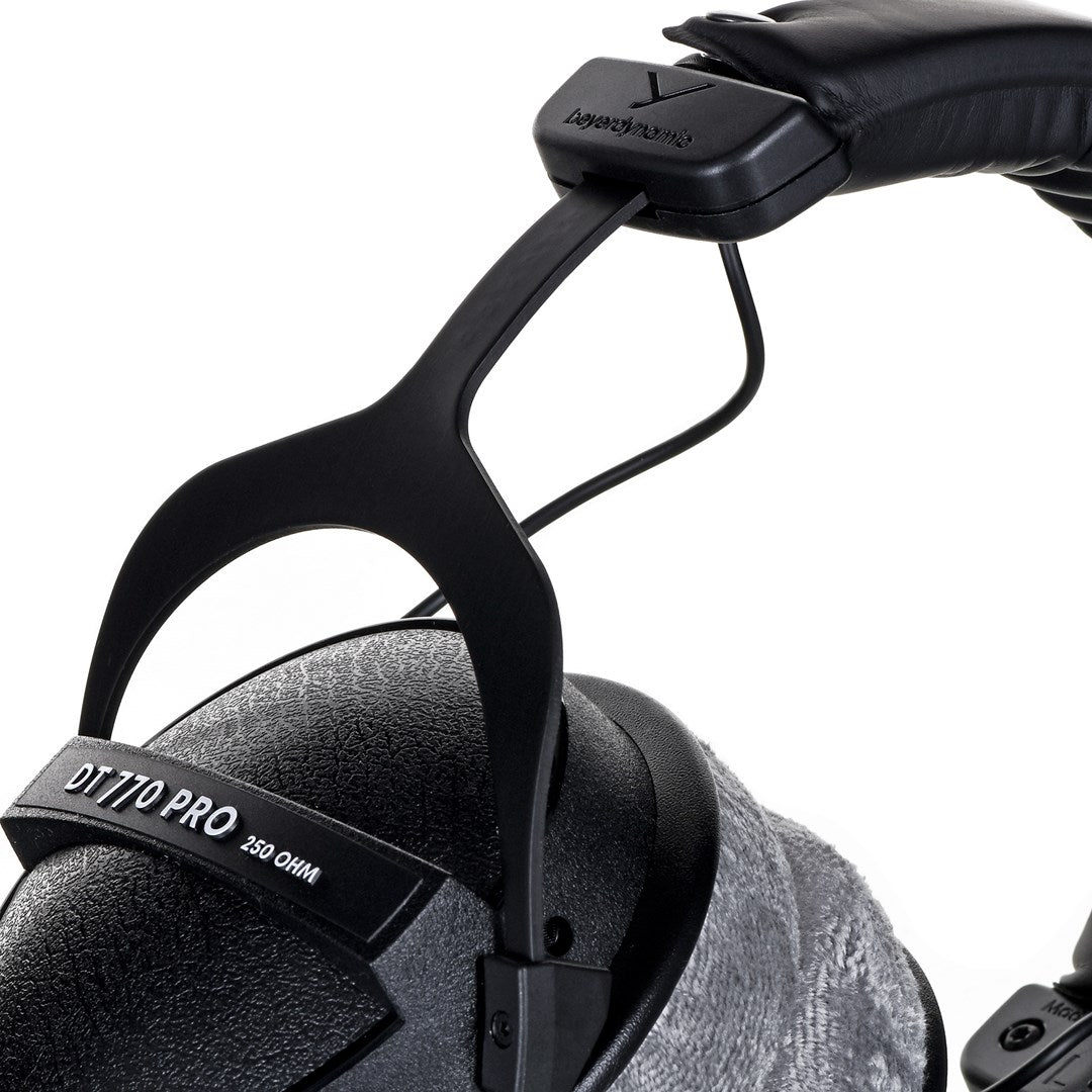 Beyerdynamic DT 770 PRO 250 Ohm Over-Ear Studio Headphones/ Black