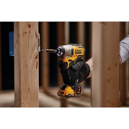 DeWALT DCF601N-XJ Electric Screwdriver 1100 RPM 12V
