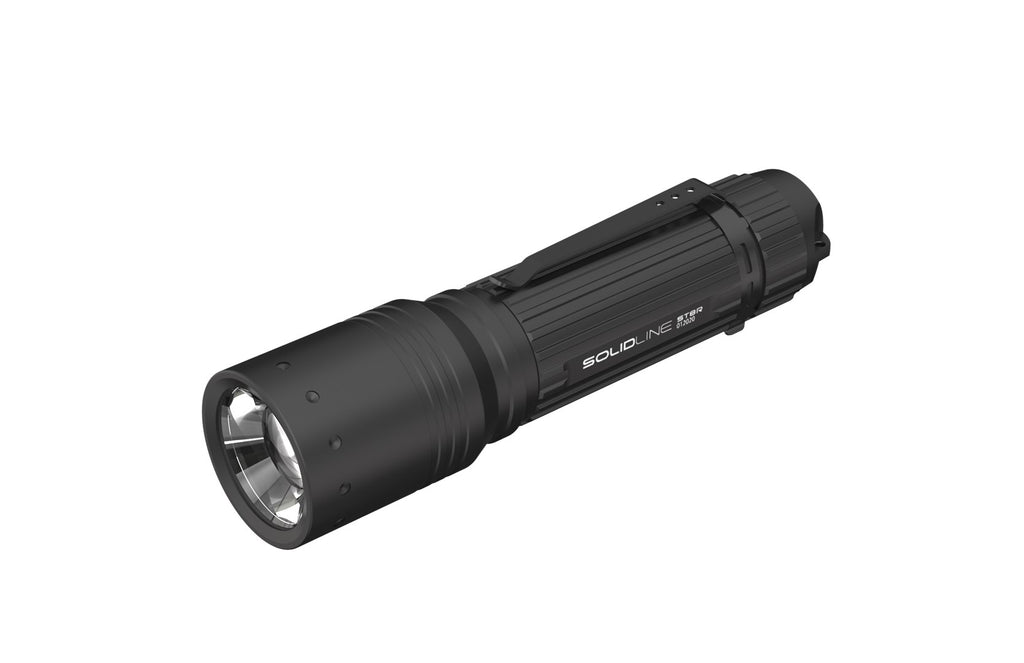 Ledlenser ST8R Hand Flashlight Black LED | Model 502215