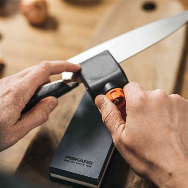 FISKARS PREMIUM Sharpening Set - Whetstone