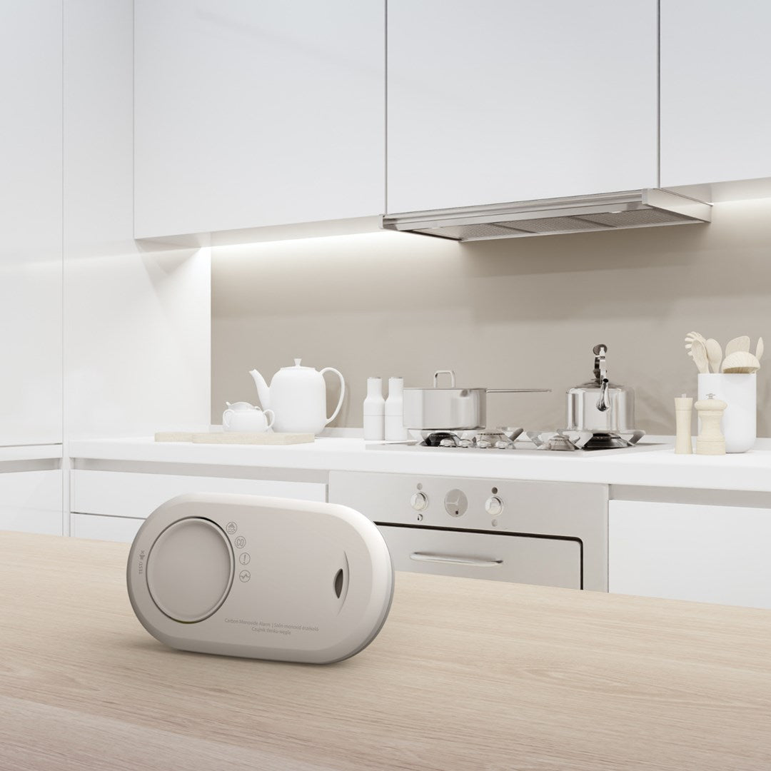Carbon monoxide detector with built-in FA3820 battery
