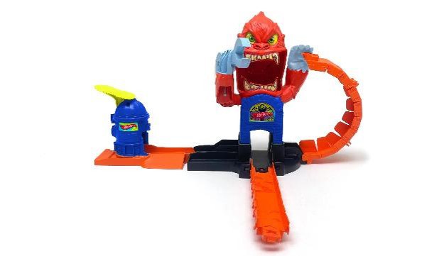 Hot Wheels City Gorilla Slam Attack Playset & Toy Car  Multiple Ways to Play  Speed Snap Track