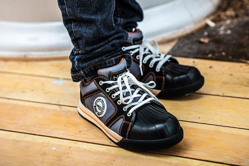NEO tools 82-116 safety footwear