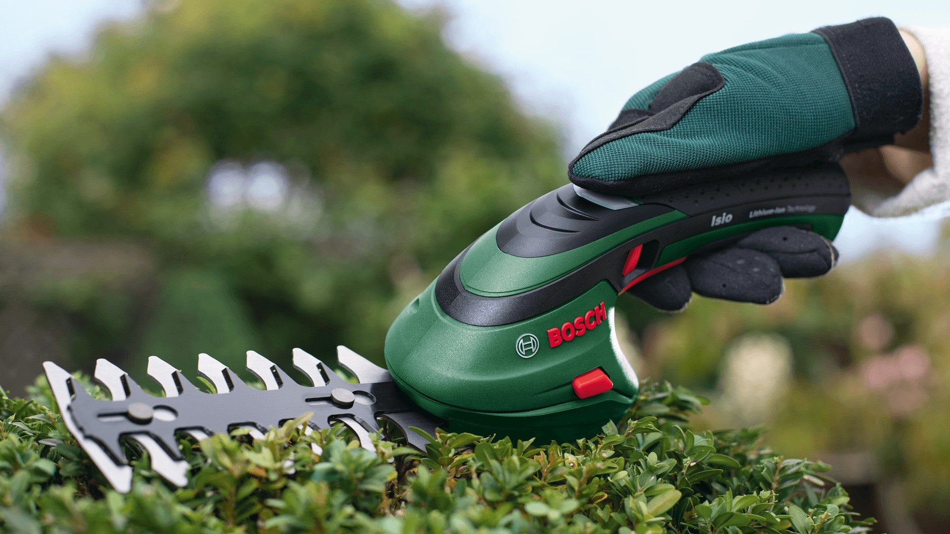 Bosch ISIO 3 Cordless Grass Shear with 2 Blades 0600833108