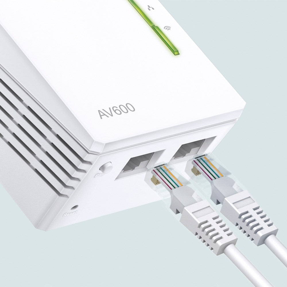 TP-Link Powerline 600 Wi-Fi Powerline Extender TL-WPA4220
