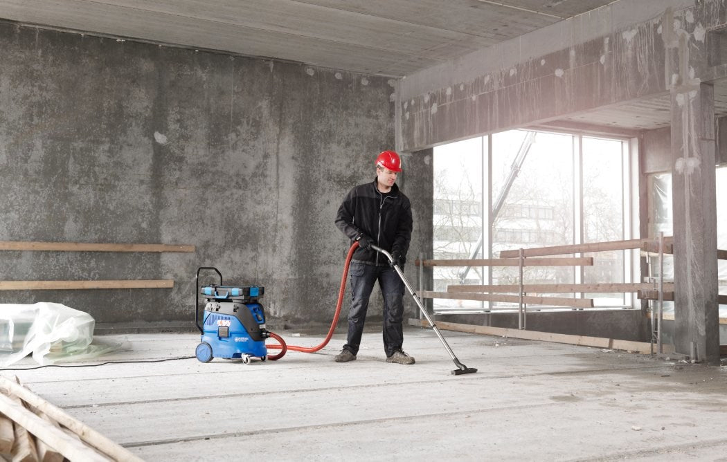 NILFISK Vacuum Cleaner 1400W 30 L Self-Cleaning 107412104