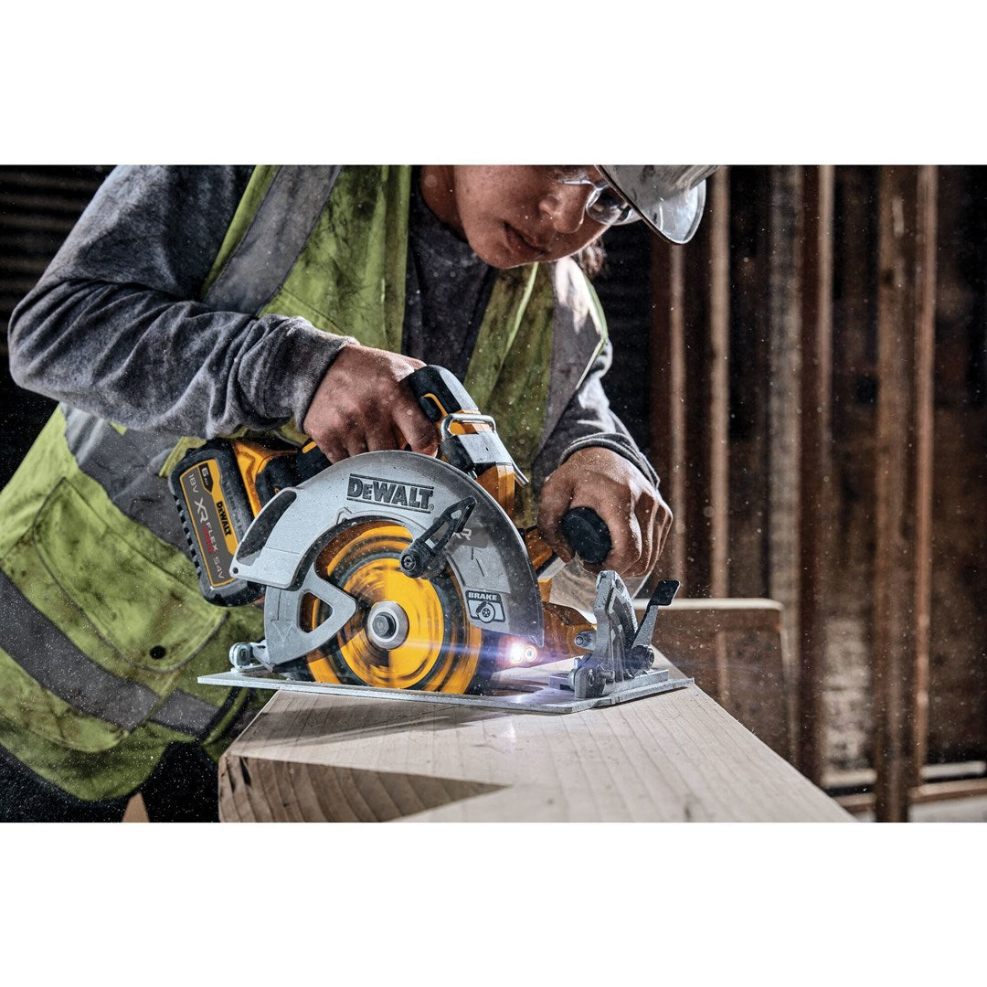 DeWALT DCS573NT-XJ Portable Circular Saw 190 mm