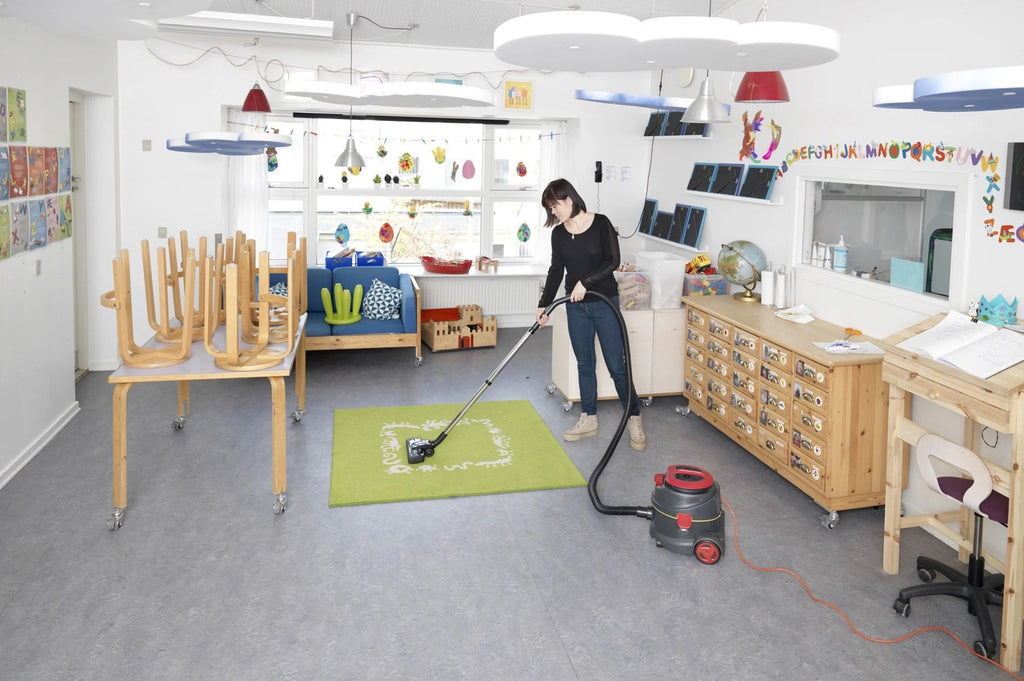 VIPER 50000515 Office Vacuum Cleaner 880W 12 L Dust Capacity 62dB Noise Level