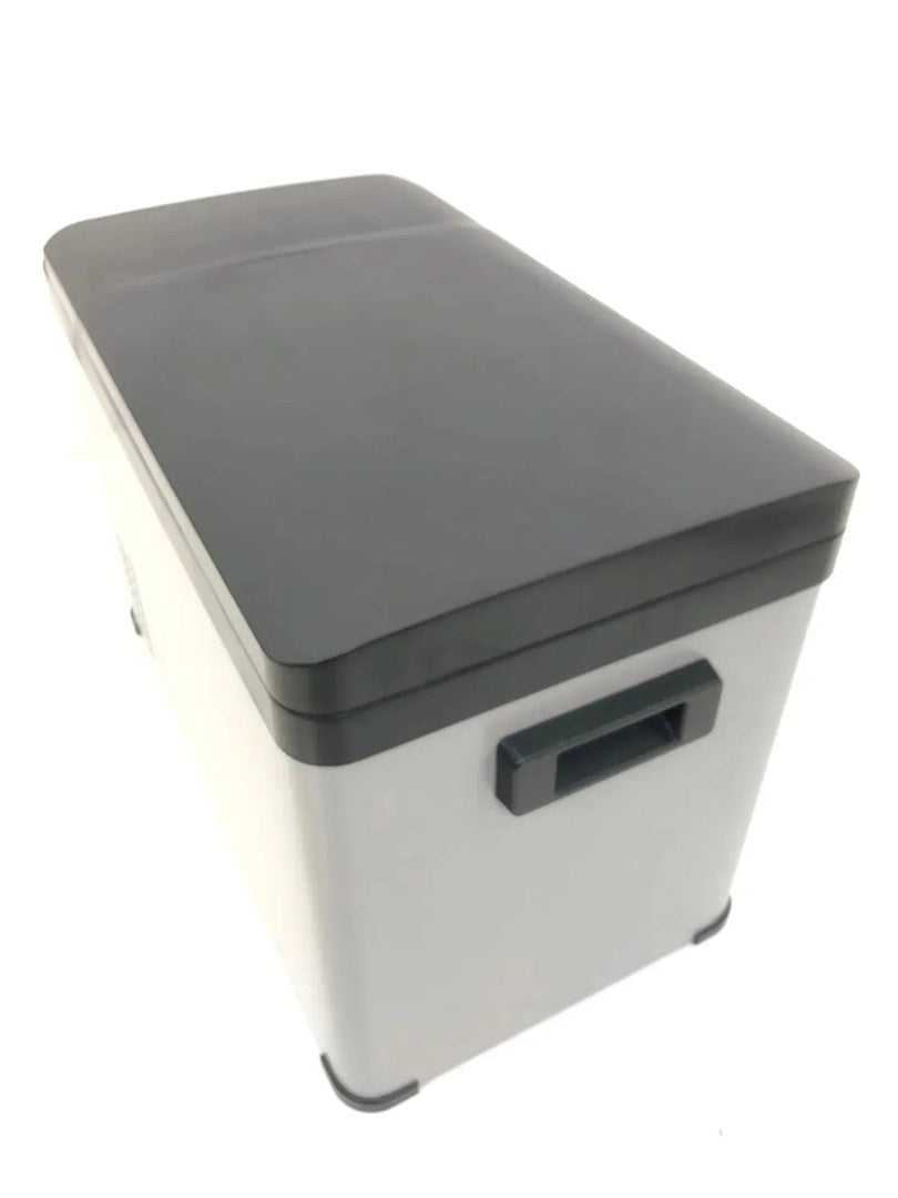 AEG Mini Fridge 30 L Compressor-powered Portable Fridge 10746AEG