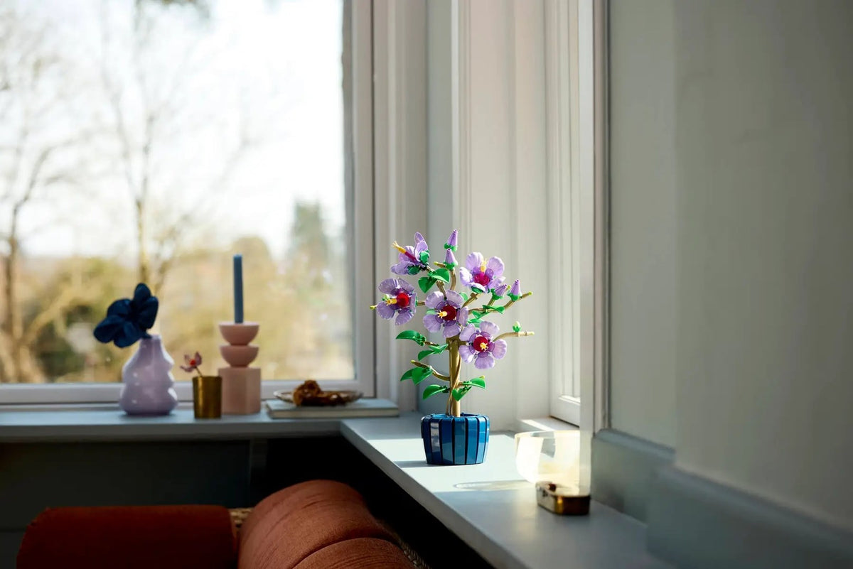 LEGO BOTANICALS Hibiscus 10372 - Building Set for Adults