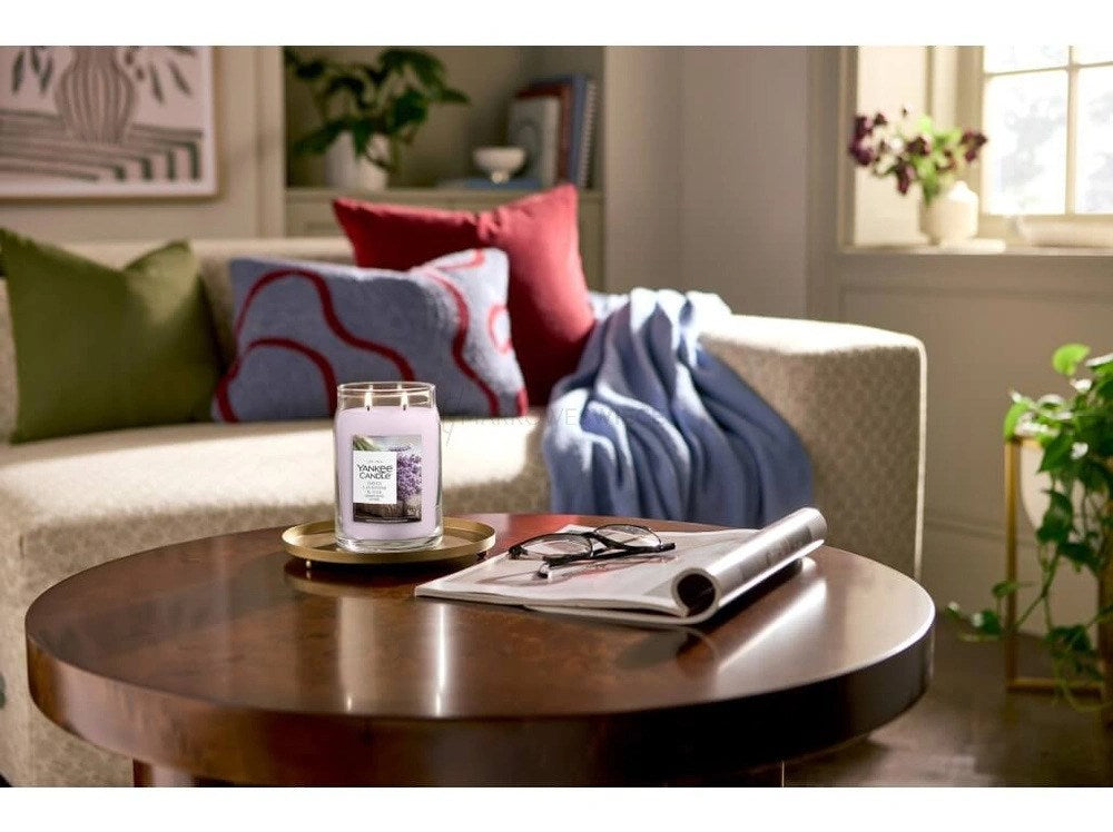 YANKEE Home Large Candle Dried Lavender & Oak