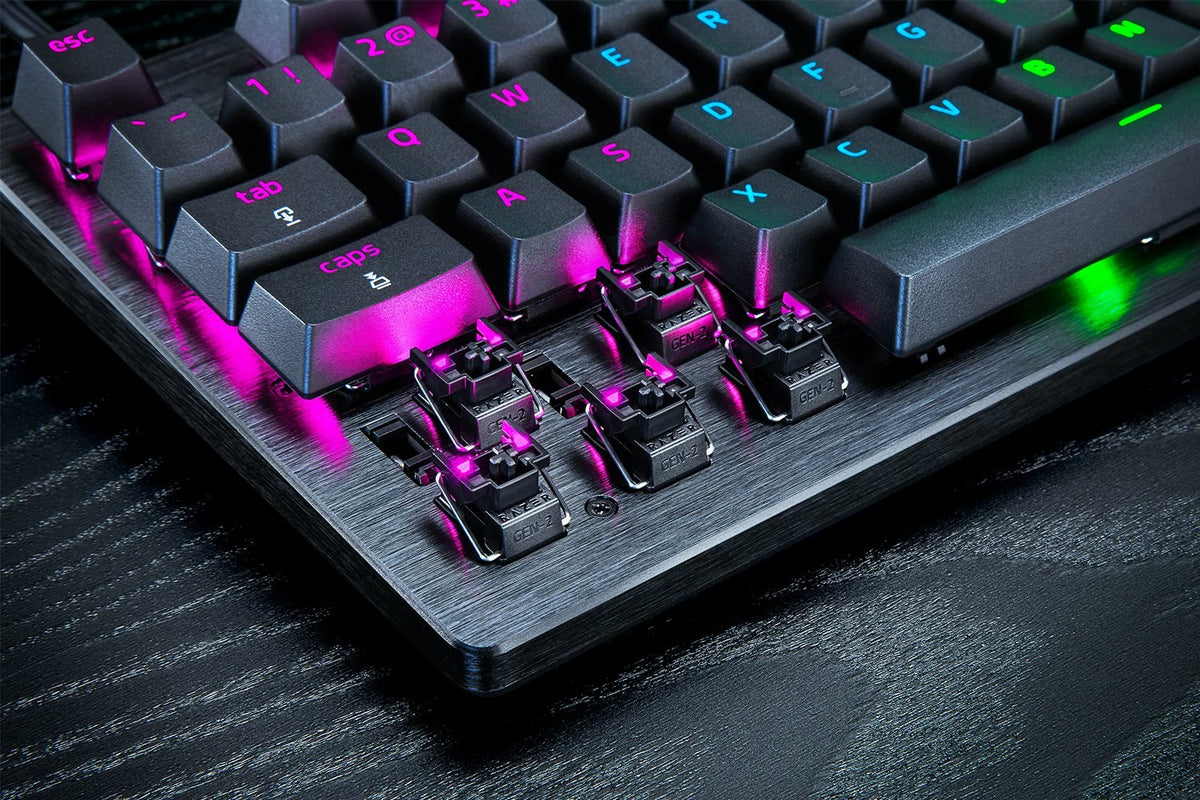 Razer Huntsman V3 Pro Tenkeyless Keyboard - Optical Switches - USB Type-C - RZ03-04980100-R3M1