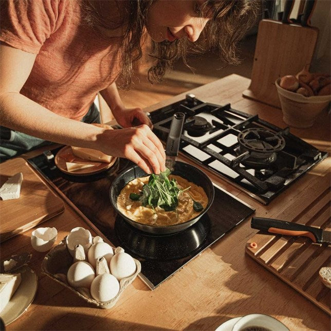 Fiskars Functional Form Frying Pan 20 cm (1072249) - Non-Stick, Recycled Stainless Steel