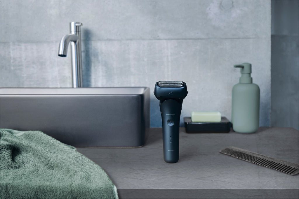 Panasonic Foil Shaver Blue ES-LT4B-A803 - 39000 Cuts/Min, Waterproof