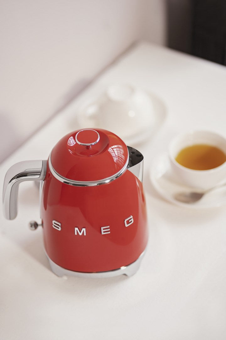 SMEG kettle mini 0.8L red