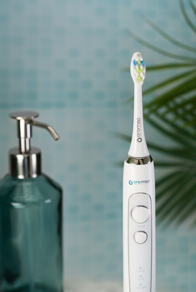 OROMED Sonic Toothbrush GOLD-SONIC NEXT WHITE 4 Modes