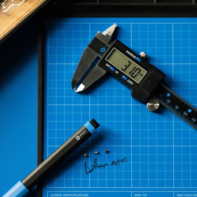 iFixit Digital Caliper Blue LCD Screen