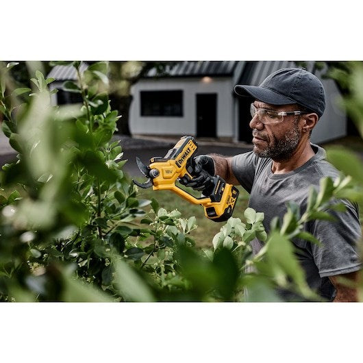 DEWALT DCMPP568P1 Cordless Pruner 18V 38 mm