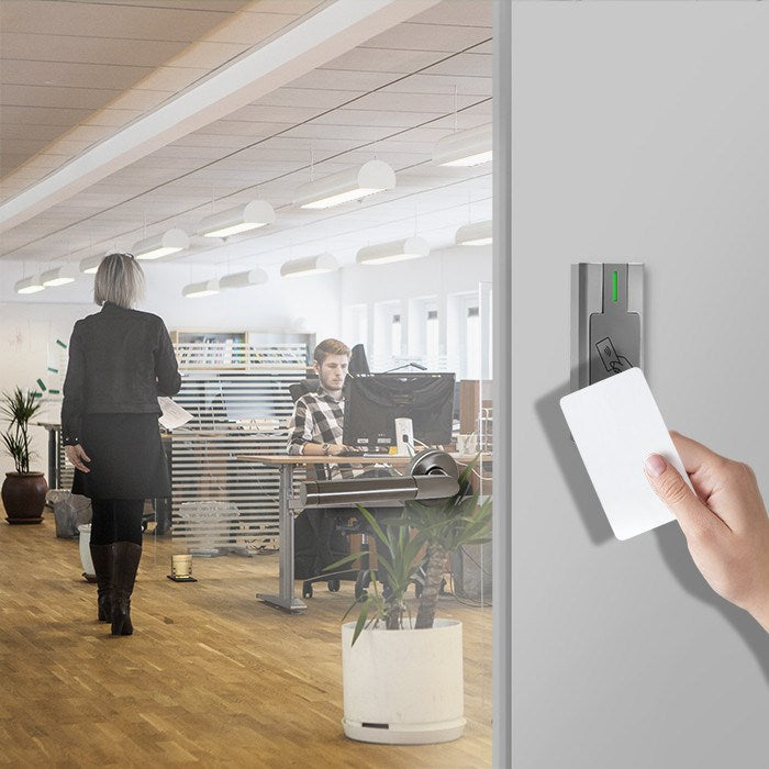 Qoltec RFID-Laser Proximity Reader with Metal Housing - IP68