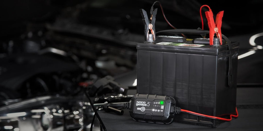 NOCO GENIUS5 5A Battery Charger for 6V/12V Batteries with Maintenance Function (GENIUS5EU)