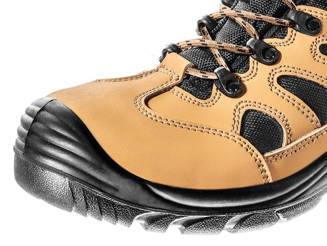 NEO tools 82-121 safety footwear