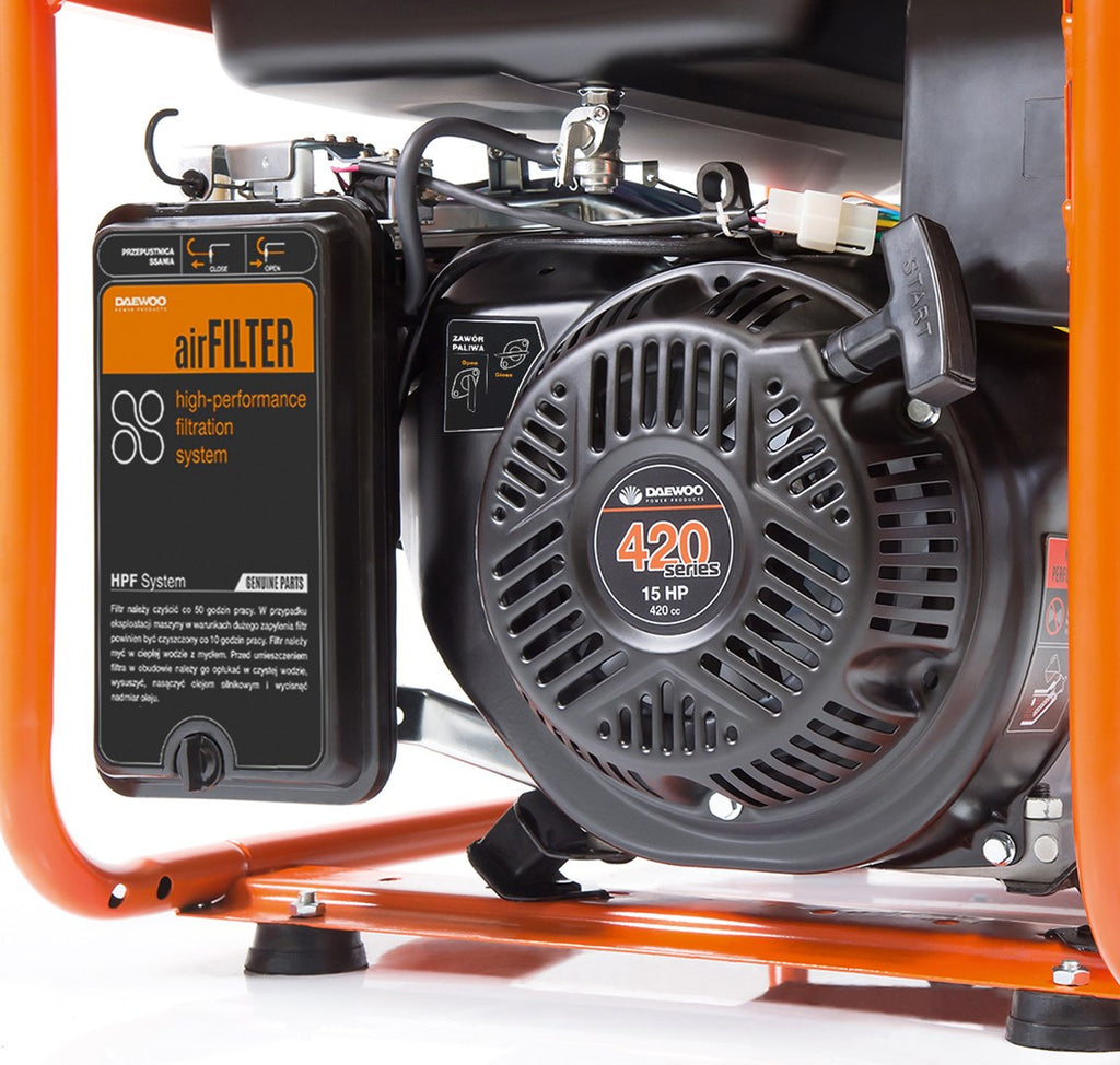 Daewoo Engine-Generator GDA7500DPE-3 6000W Petrol House and Garden Generator